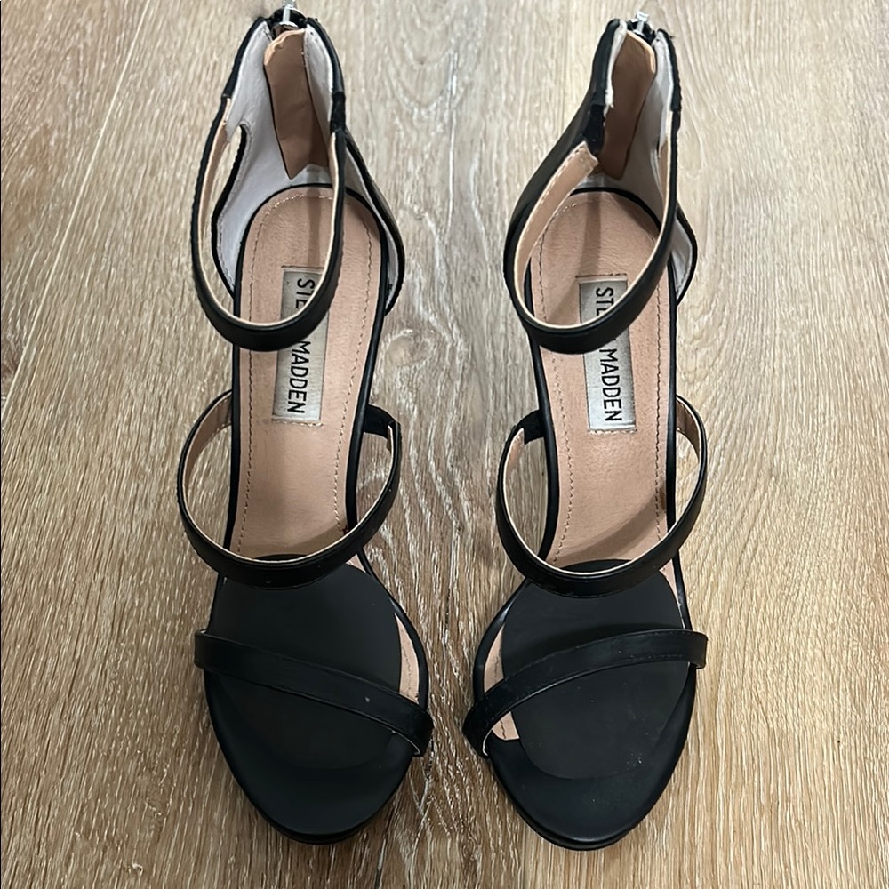 Steve Madden Black Women's Strappy Sandals
